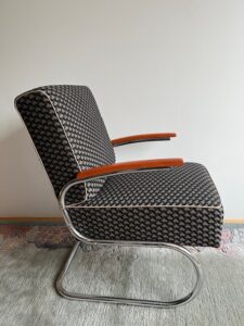 Kovona Cantilever Armchairs K108 Pair1 No.2 - right profile view